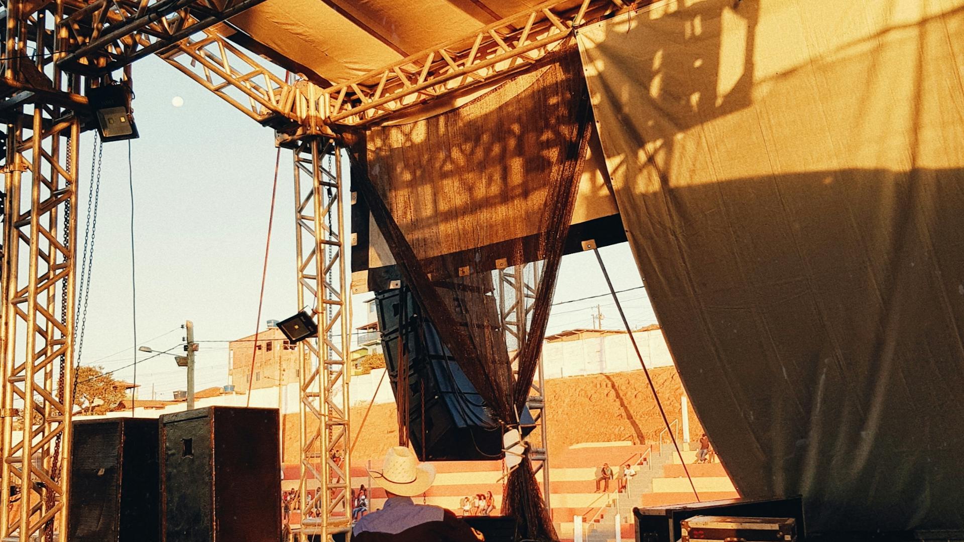 pexels-photo-2897776-1